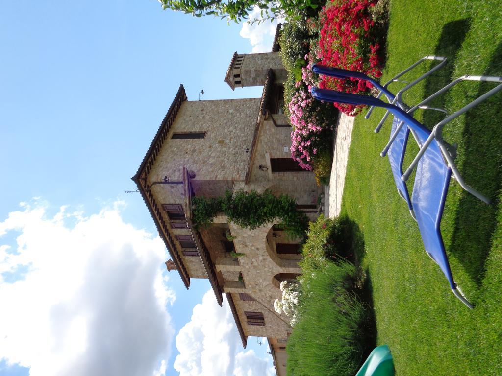 Agriturismo La Torraccia تودي المظهر الخارجي الصورة